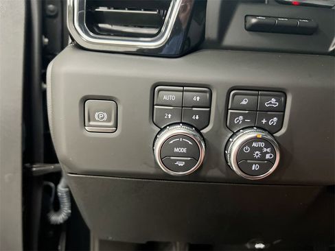 Used 2024 GMC Sierra 1500 Denali Ultimate image 21