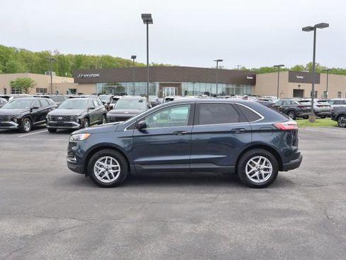 Used 2023 Ford Edge SEL w/ Convenience Package AWD/4WD image 4