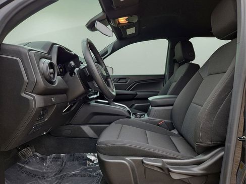 Used 2025 Chevrolet Colorado Trail Boss w/ Midnight Edition image 22