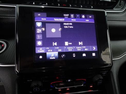Certified 2023 Jeep Grand Cherokee Laredo X AWD/4WD image 15