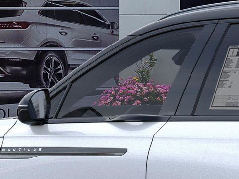 New 2026 Lincoln Nautilus Reserve image 20