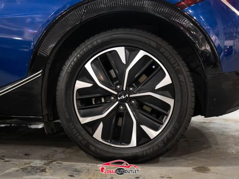 Used 2022 Kia EV6 Wind image 12