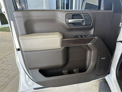 Used 2019 GMC Sierra 1500 SLT w/ SLT Premium Plus Package image 9