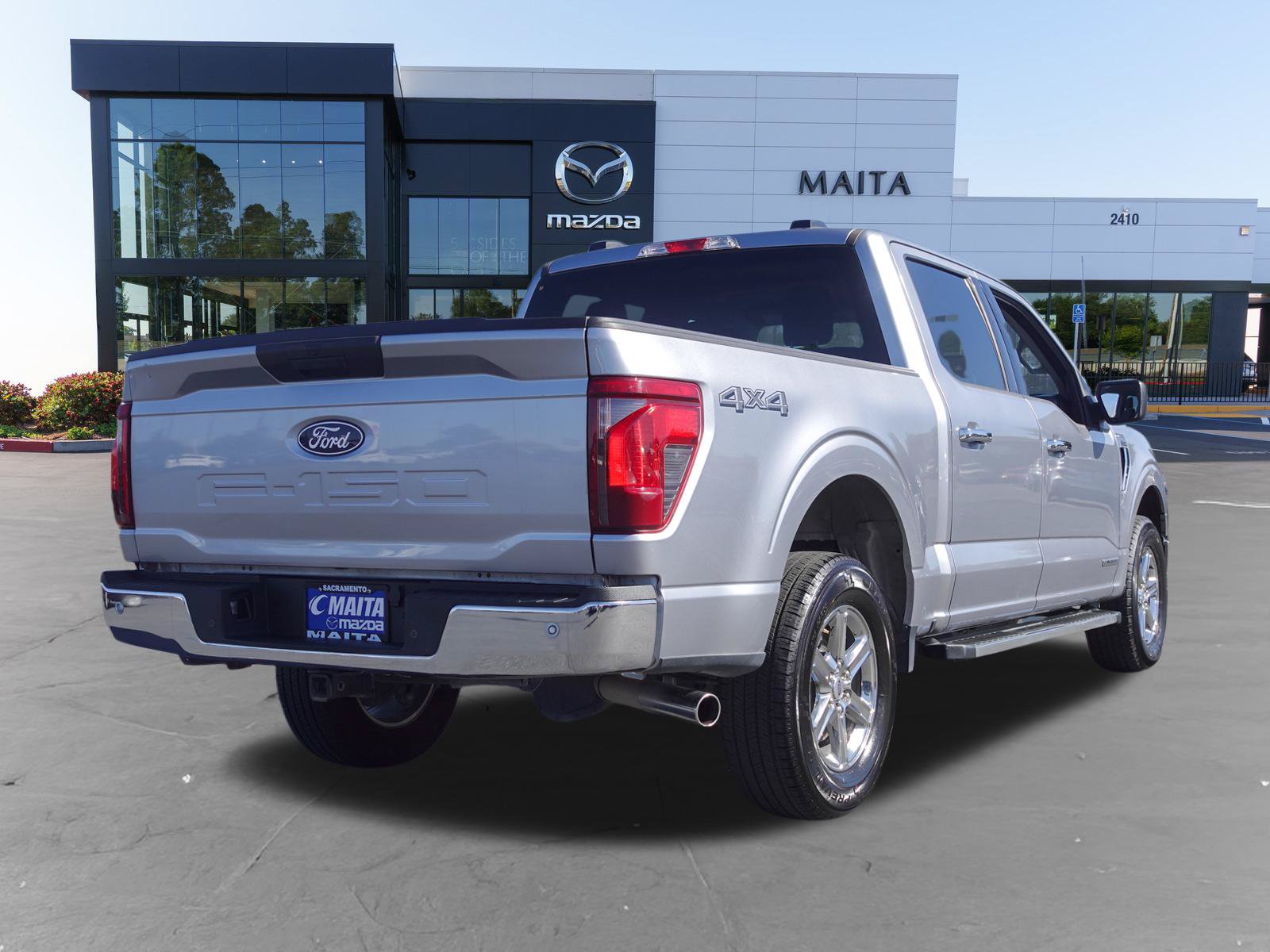 Used 2025 Ford F150 XLT w/ Equipment Group 301A Standard AWD/4WD image 3