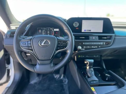 Used 2023 Lexus ES 350 w/ Premium Package FWD image 11