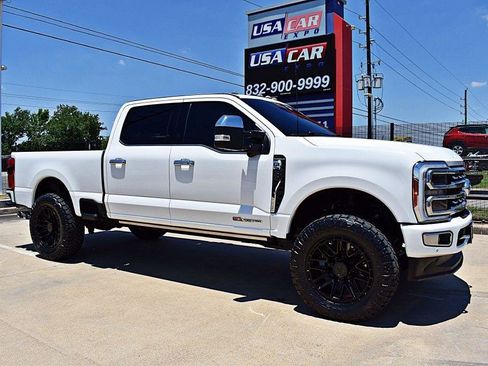 Used 2023 Ford F350 Platinum AWD/4WD image 3
