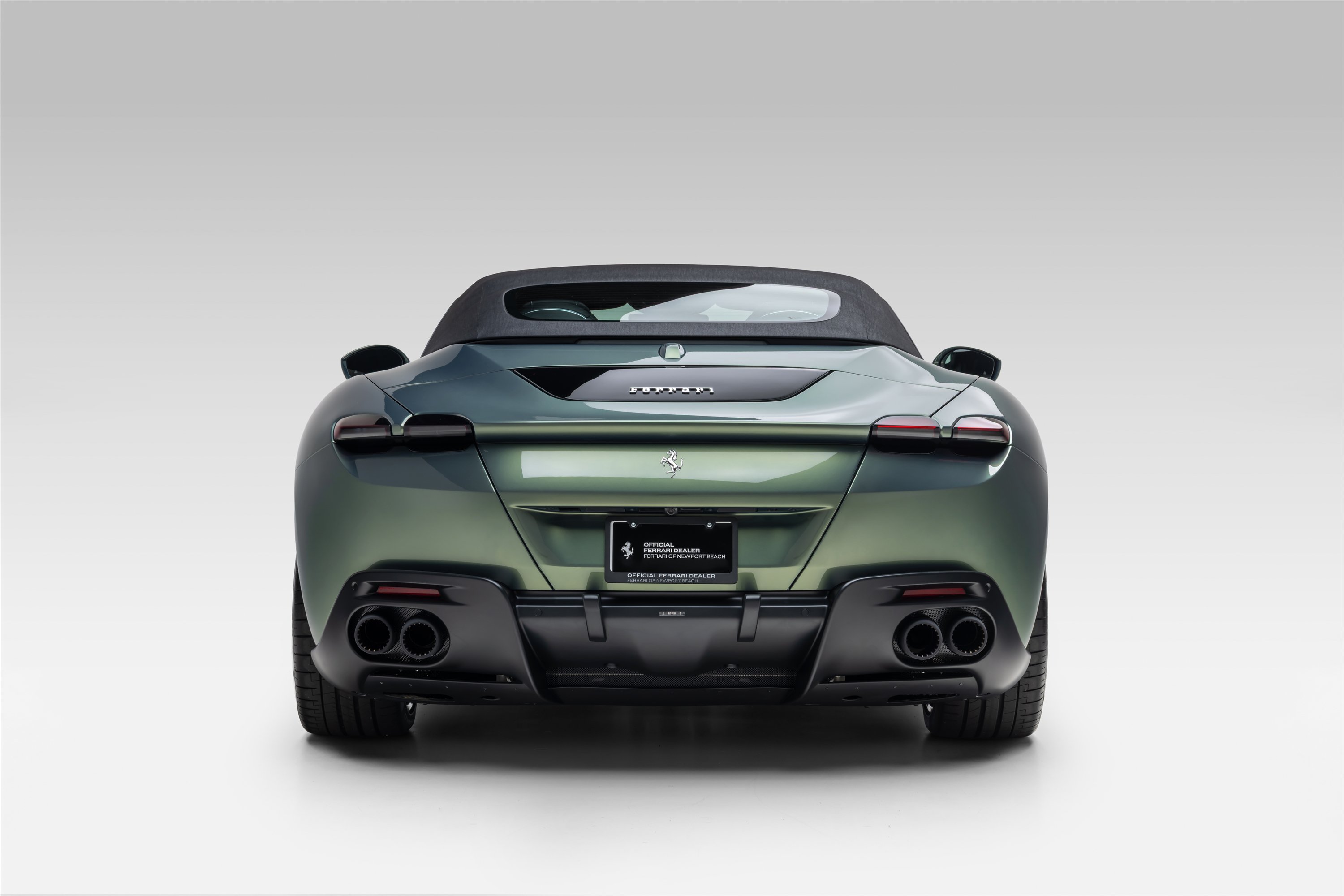 Certified 2026 Ferrari Roma Spider RWD image 8