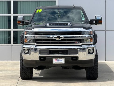 Used 2019 Chevrolet Silverado 2500 LTZ w/ Duramax Plus Package AWD/4WD image 6