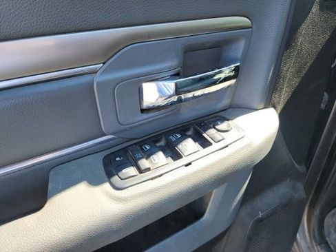 Used 2015 RAM 2500 SLT AWD/4WD image 21