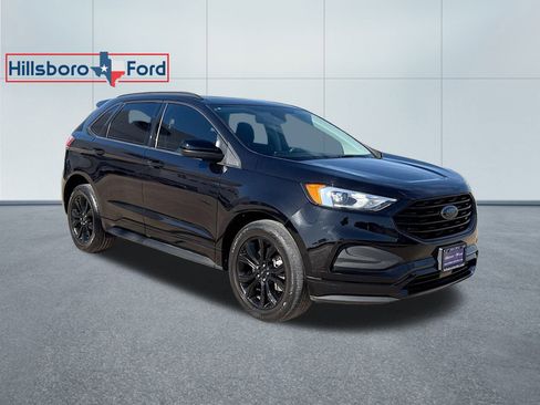 Used 2022 Ford Edge SE w/ Black Appearance Package image 4