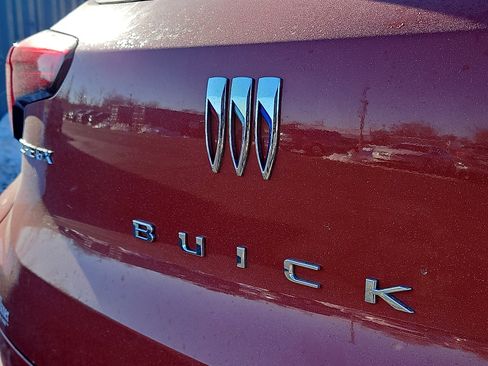 Certified 2024 Buick Encore GX Preferred w/ Comfort Package image 9