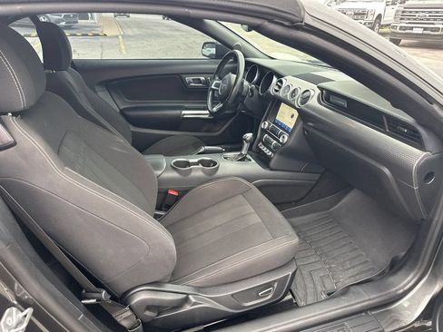 Certified 2019 Ford Mustang Convertible w/ Ecoboost Performance Package RWD image 10