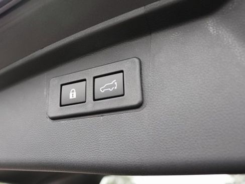 Certified 2025 Subaru Outback Premium w/ Popular Package #1A image 16