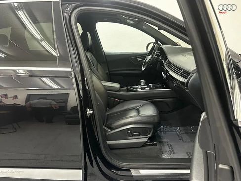 Used 2017 Audi Q7 3.0T Premium Plus w/ Premium Plus Package AWD/4WD image 18