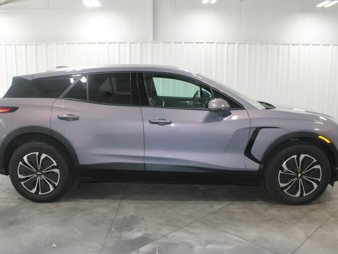 Used 2024 Chevrolet Blazer EV LT AWD/4WD image 11
