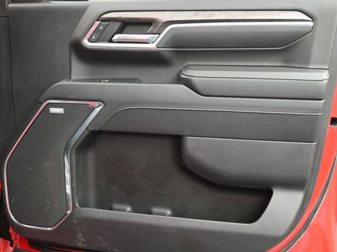 Used 2024 Chevrolet Silverado 2500 LTZ w/ LTZ Premium Package image 10