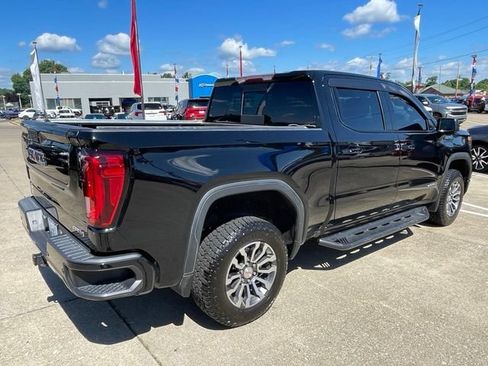 Used 2020 GMC Sierra 1500 AT4 w/ AT4 Premium Package AWD/4WD image 3