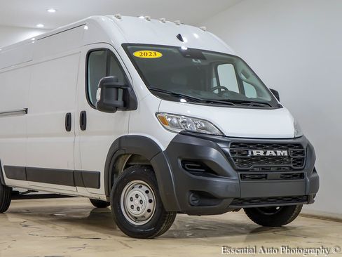 Used 2023 RAM ProMaster 2500 FWD image 2