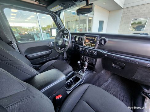 Used 2023 Jeep Wrangler Unlimited w/ Sun & Screen Package AWD/4WD image 52