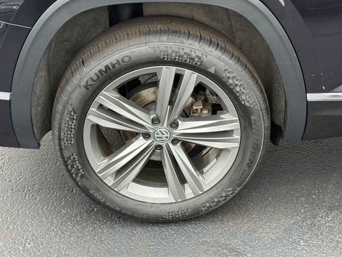 Used 2019 Volkswagen Atlas SE w/ Towing Package AWD/4WD image 7