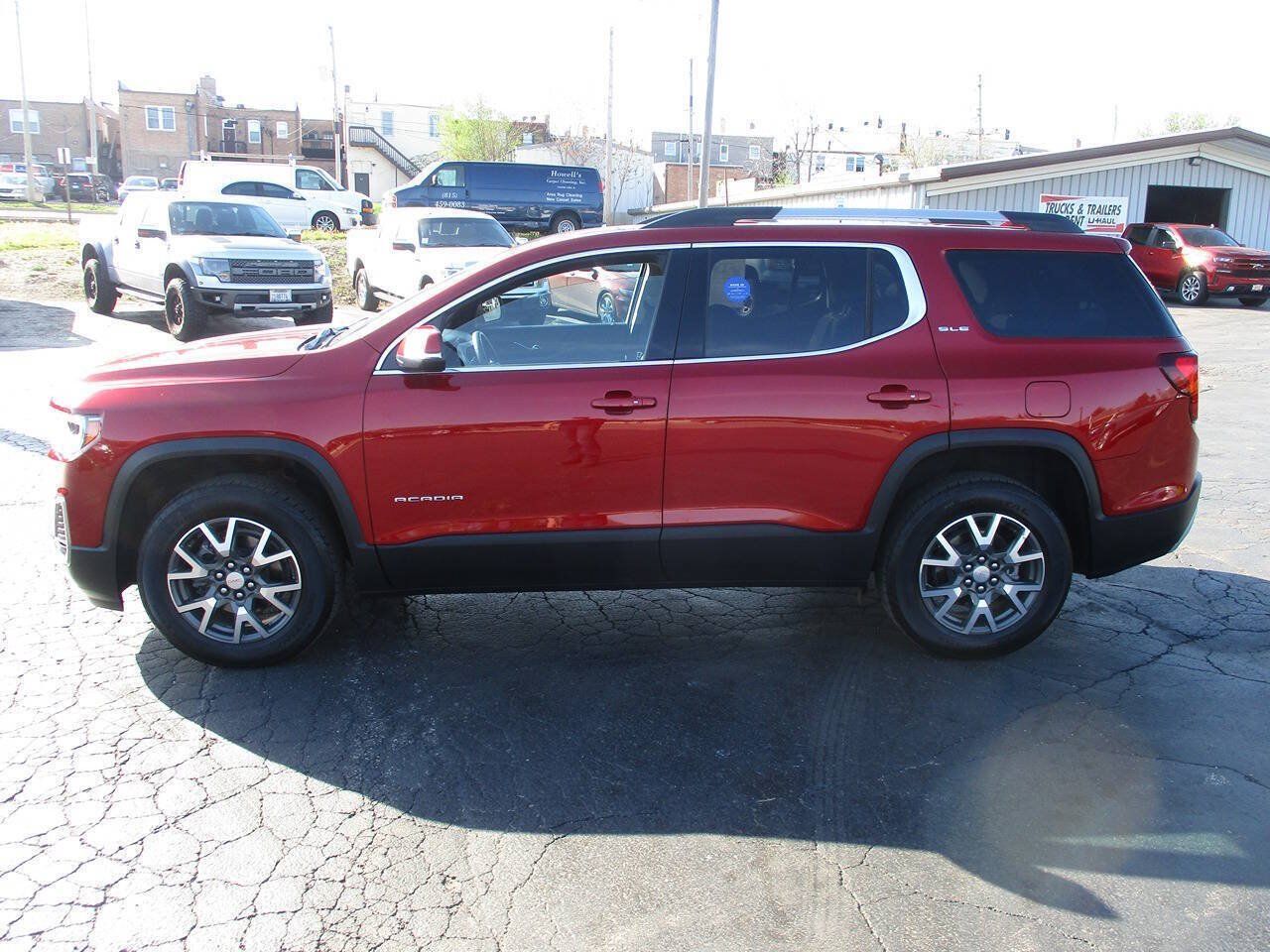 Used 2023 GMC Acadia SLE w/ Driver Convenience Package FWD image 8