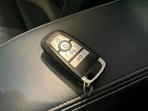 Used 2023 Ford Bronco Sport Outer Banks w/ Tech Package AWD/4WD image 32