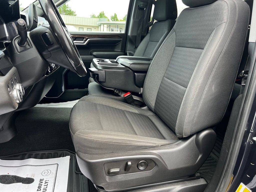 Used 2022 GMC Sierra 1500 SLE AWD/4WD image 12
