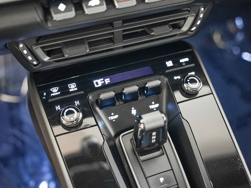 Certified 2020 Porsche 911 Carrera S w/ Sport Package image 19