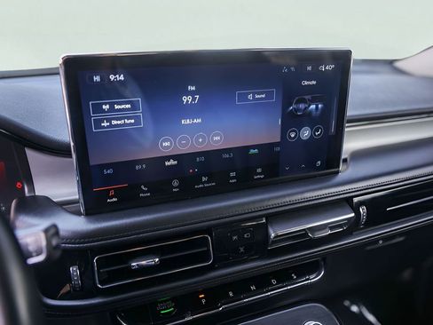 Used 2021 Lincoln Nautilus FWD w/ Equipment Group 101A image 19