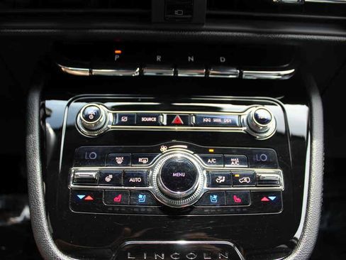 Used 2020 Lincoln Corsair AWD w/ Equipment Group 101A image 20