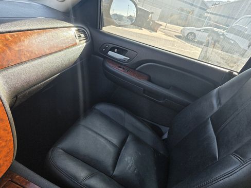 Used 2008 Chevrolet Avalanche LT image 15