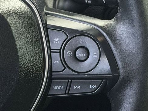 Used 2026 Toyota Corolla Cross XLE w/ Convenience Package image 15