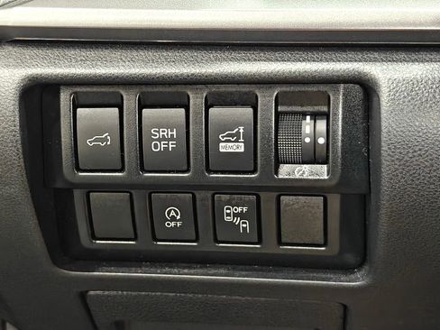 Used 2022 Subaru Forester Premium image 11