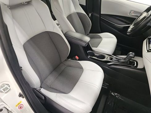 Used 2020 Toyota Corolla XSE FWD image 36