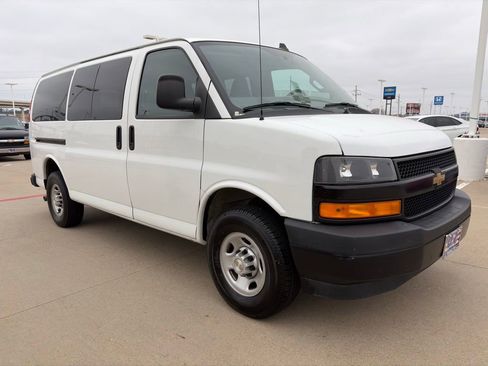 Used 2023 Chevrolet Express 3500 LS image 3