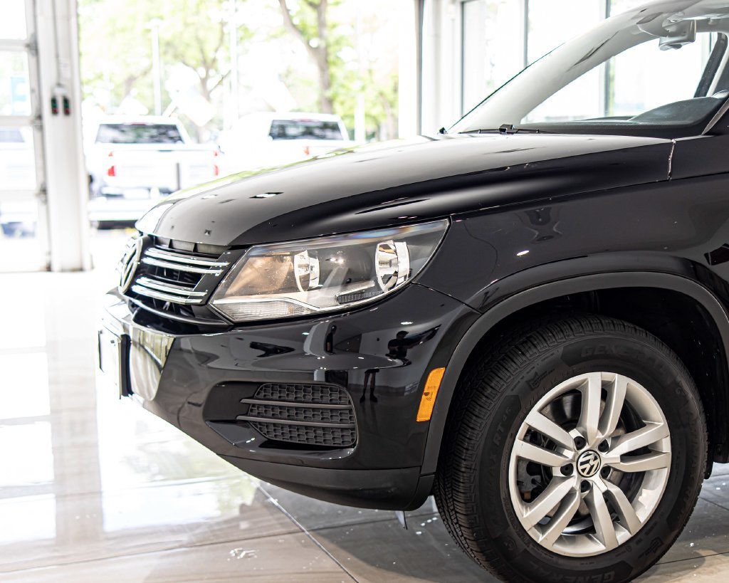Used 2017 Volkswagen Tiguan S AWD/4WD image 4