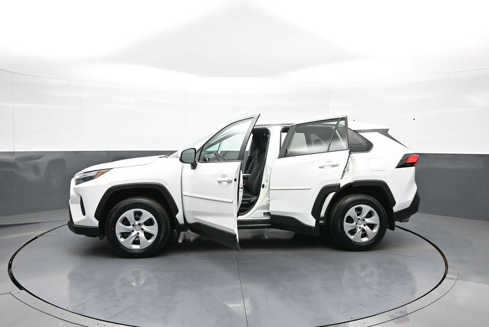 Certified 2023 Toyota RAV4 LE AWD/4WD image 42