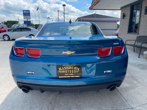 Used 2010 Chevrolet Camaro SS w/ RS Package RWD image 12