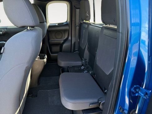 Used 2016 Toyota Tacoma TRD Off-Road image 12