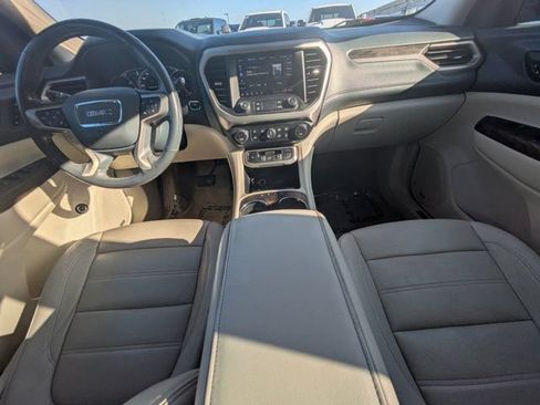 Used 2020 GMC Acadia Denali w/ Technology Package FWD image 13
