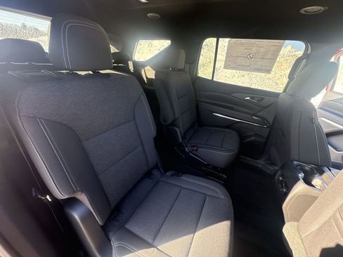 New 2026 Chevrolet Traverse LT w/ LPO, Floor Liner Package image 28