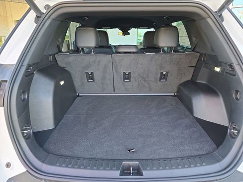 New 2026 Chevrolet Equinox LT w/ Convenience Package II image 28