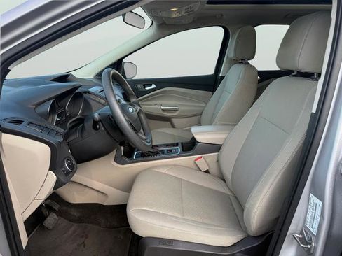 Used 2017 Ford Escape SE image 23