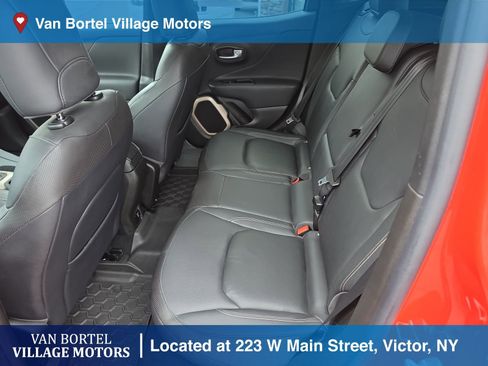 Used 2017 Jeep Renegade Limited w/ Safety & Security Group image 23