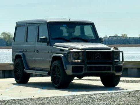 Used 2015 Mercedes-Benz G 550 image 3