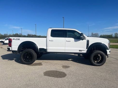 New 2024 Ford F250 XLT w/ XLT Premium Package AWD/4WD image 2