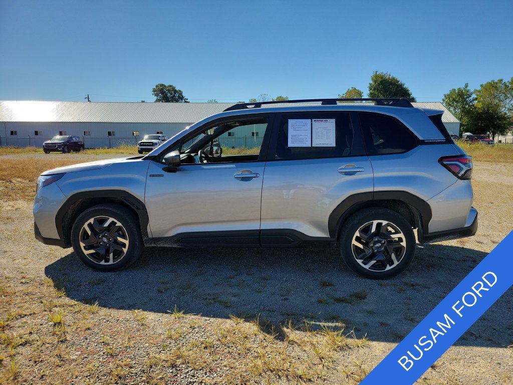 Used 2025 Subaru Forester Premium AWD/4WD image 28