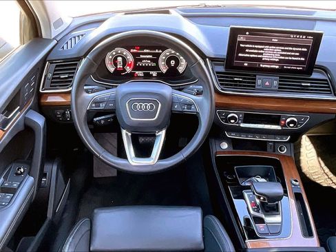 Used 2021 Audi Q5 Prestige w/ Prestige Package image 5