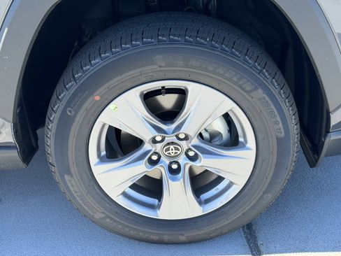 New 2025 Toyota RAV4 XLE image 15