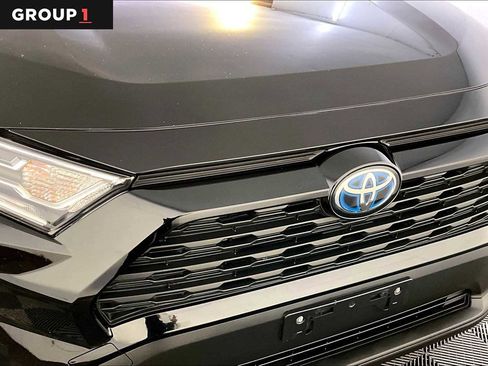Certified 2019 Toyota RAV4 XLE image 61